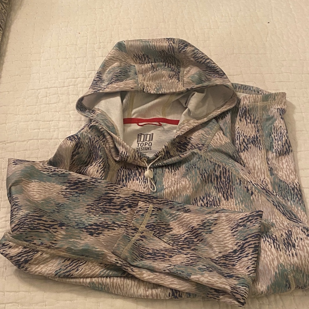 Topo Designs Multicolor Patterned Hoodie